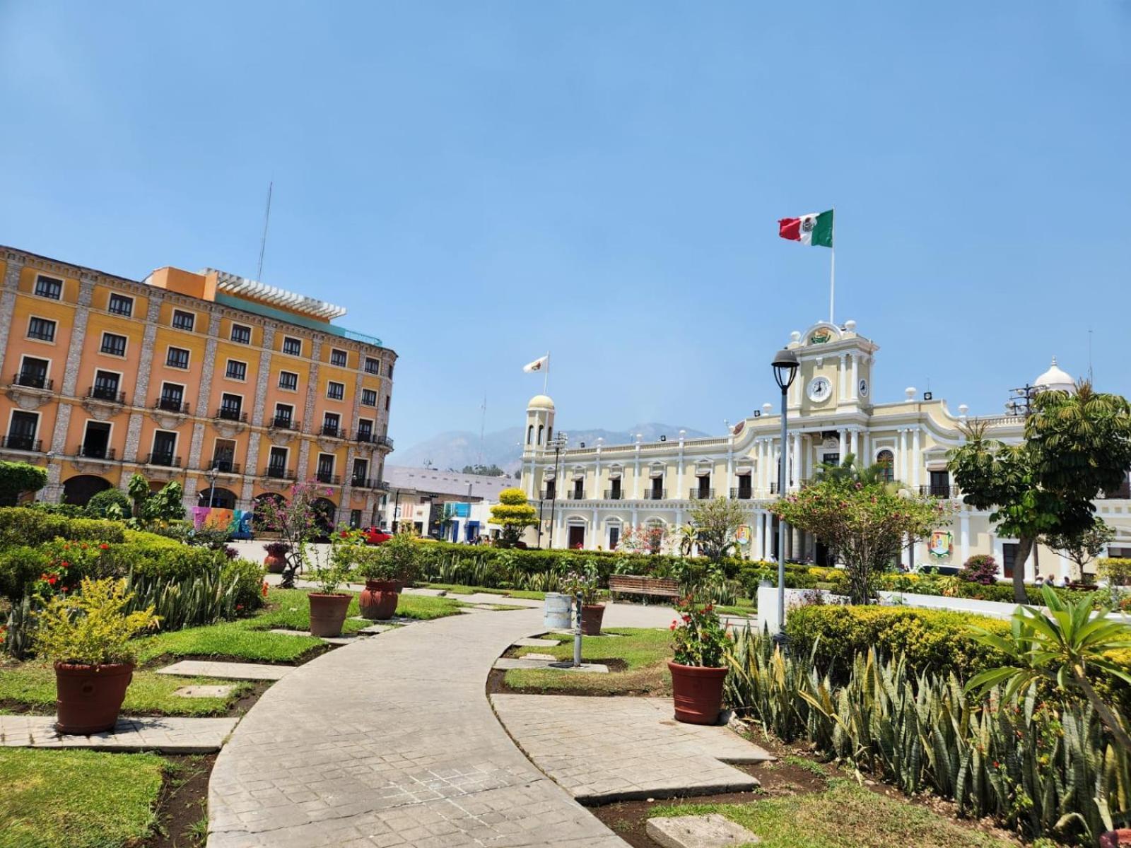 Hotel El Mexicano Tepic Centro מראה חיצוני תמונה